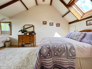 Photo 25- click for photo gallery